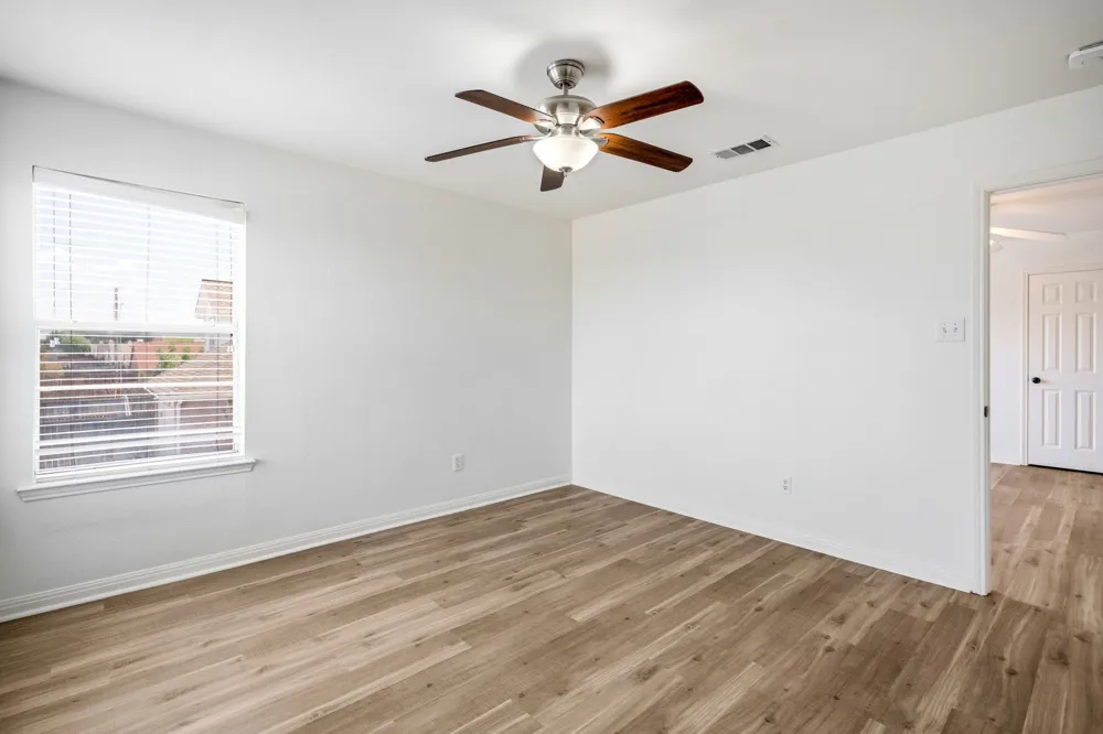 4020 Caldwell Avenue The Colony, TX 75056