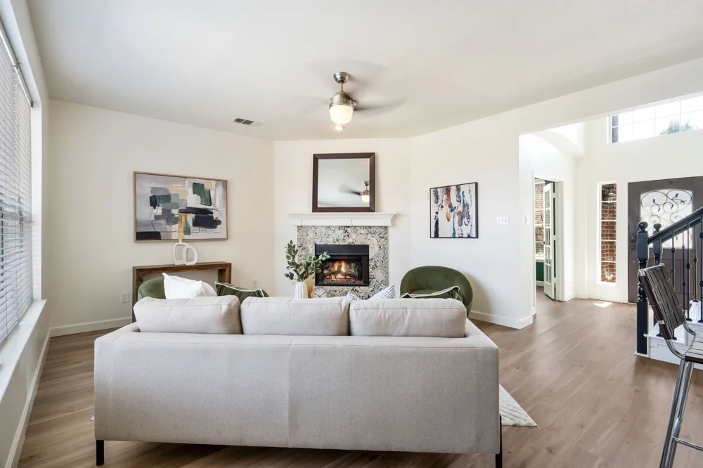 4020 Caldwell Avenue The Colony, TX 75056