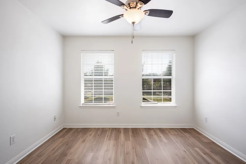 4020 Caldwell Avenue The Colony, TX 75056