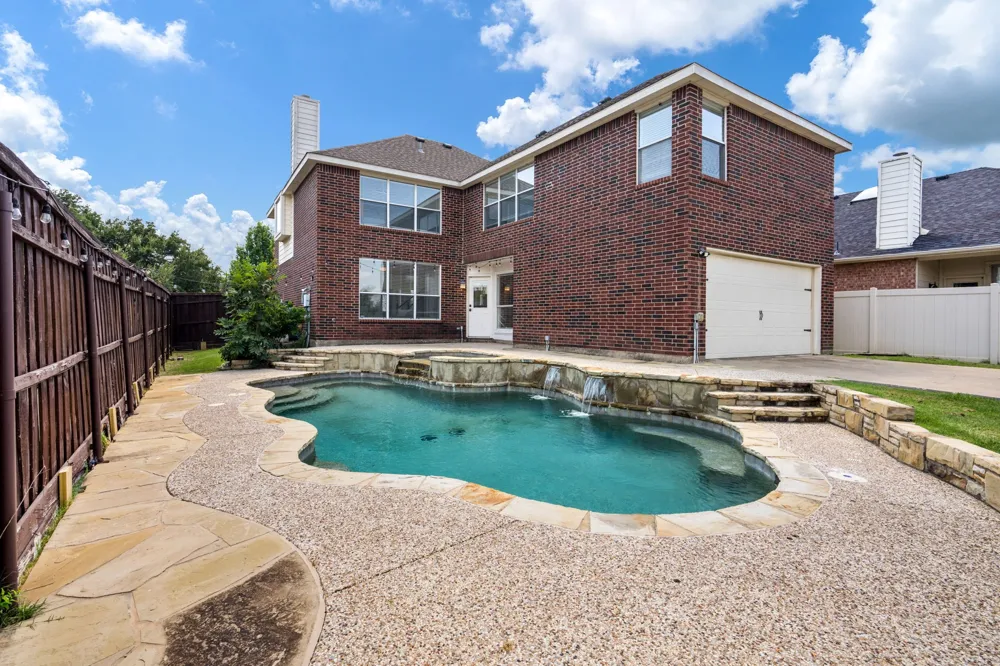 4020 Caldwell Avenue The Colony, TX 75056