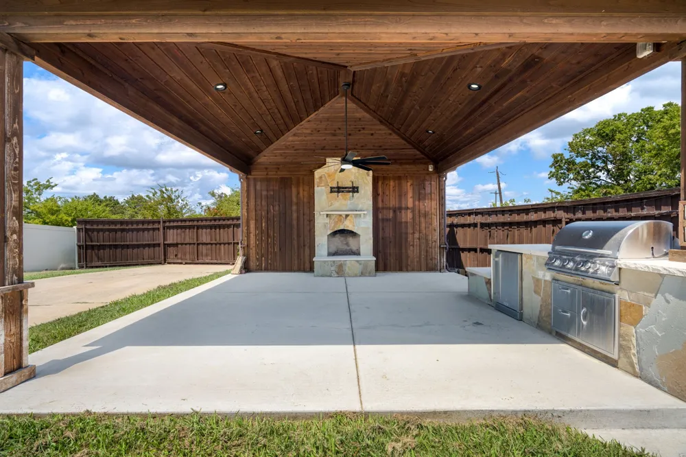 4020 Caldwell Avenue The Colony, TX 75056