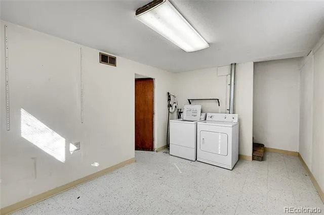 1526 Main Street Louisville, CO 80027