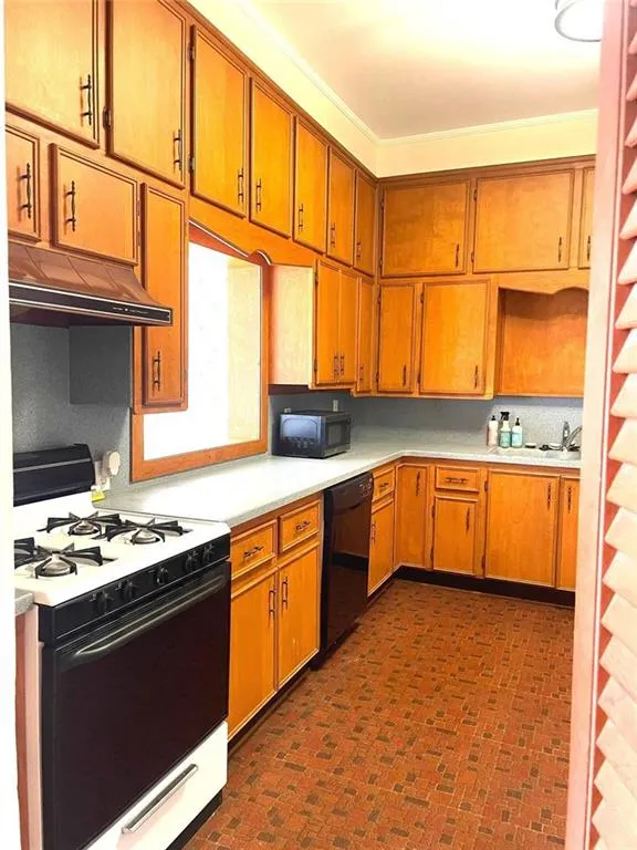 379 West Avenue Jackson, GA 30233