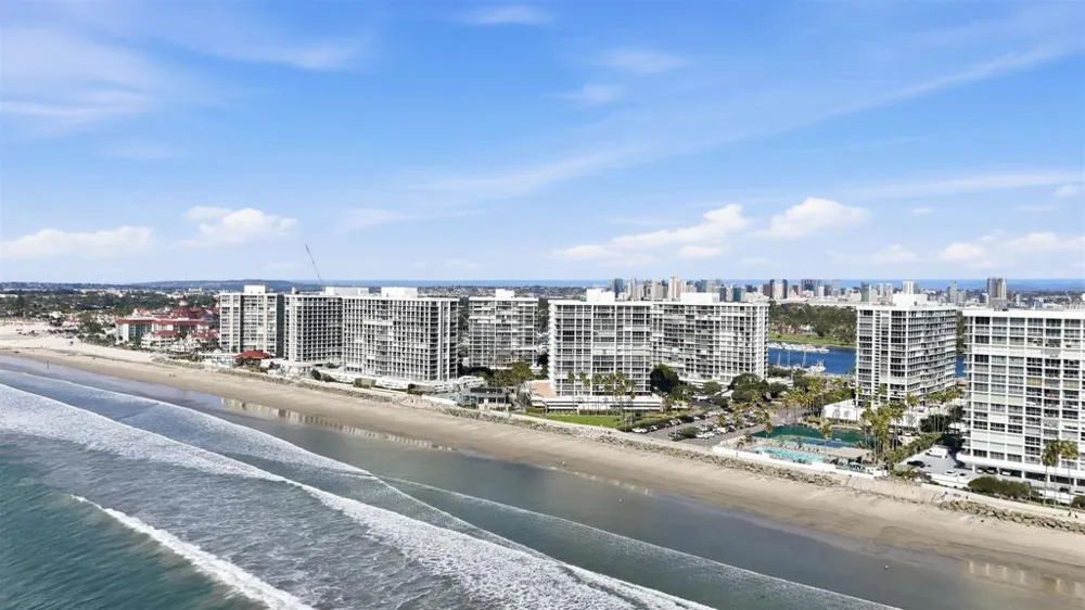 1810 Avenida Del Mundo #1106 Coronado, CA 92118