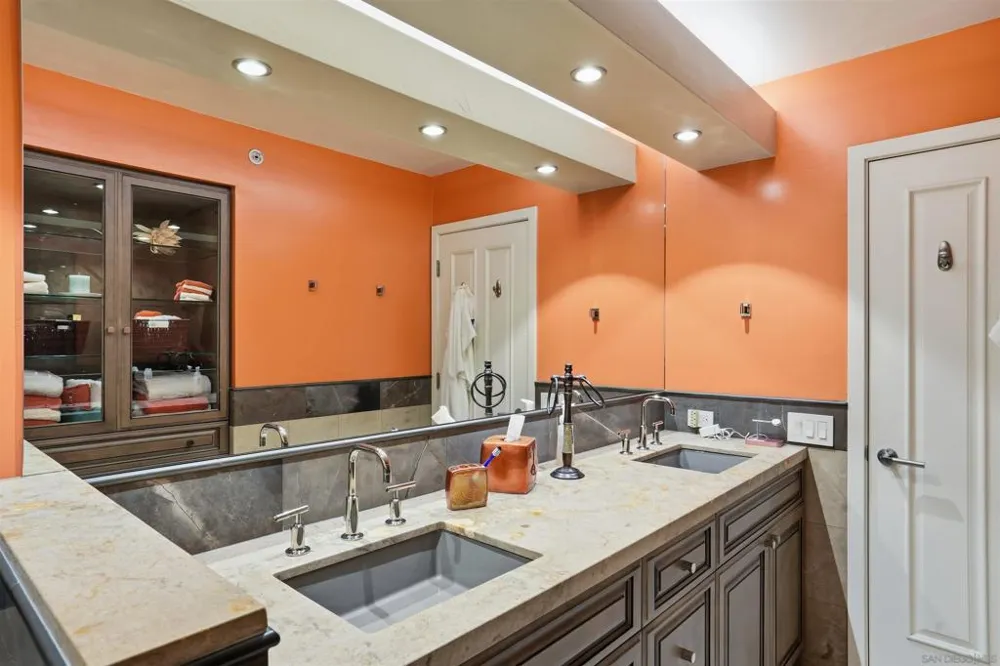 1810 Avenida Del Mundo #1106 Coronado, CA 92118