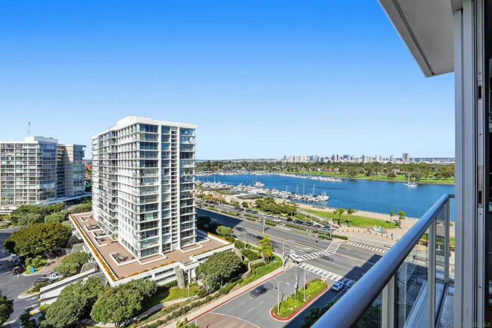 1810 Avenida Del Mundo #1106 Coronado, CA 92118
