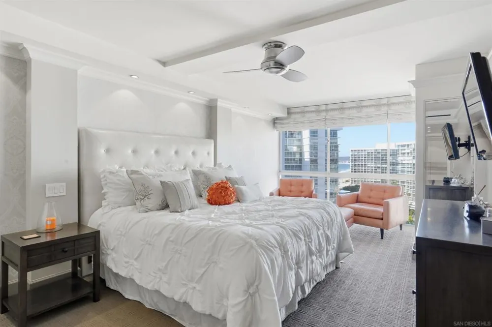 1810 Avenida Del Mundo #1106 Coronado, CA 92118