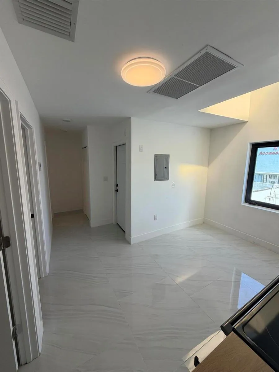 8211 BISCAYNE BOULEVARD #1 Miami, FL 33138