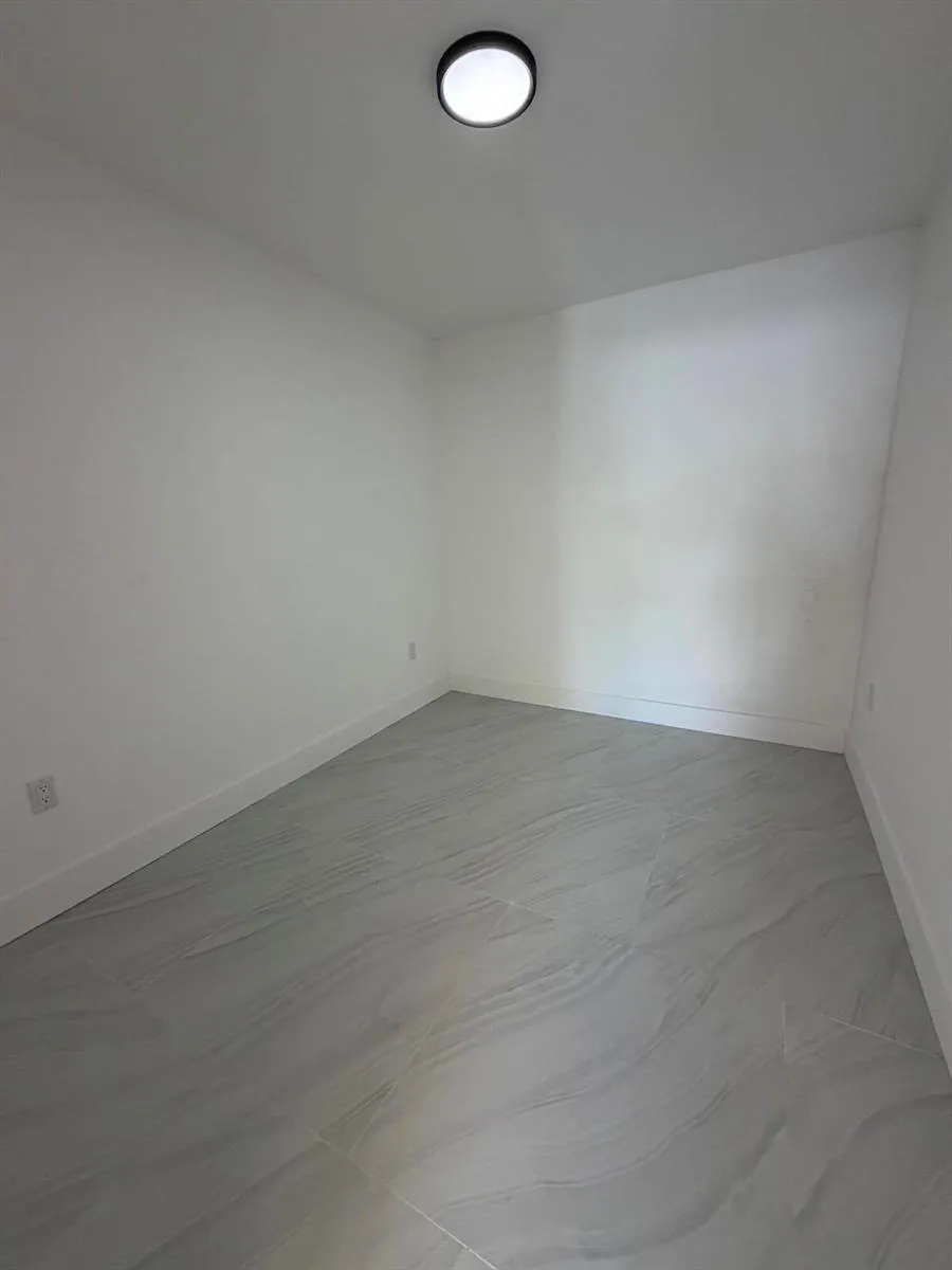 8211 BISCAYNE BOULEVARD #1 Miami, FL 33138
