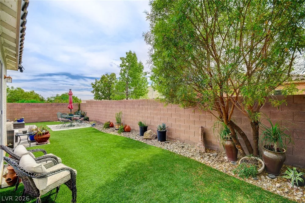 10335 Rugged Mountain Avenue Las Vegas, NV 89166