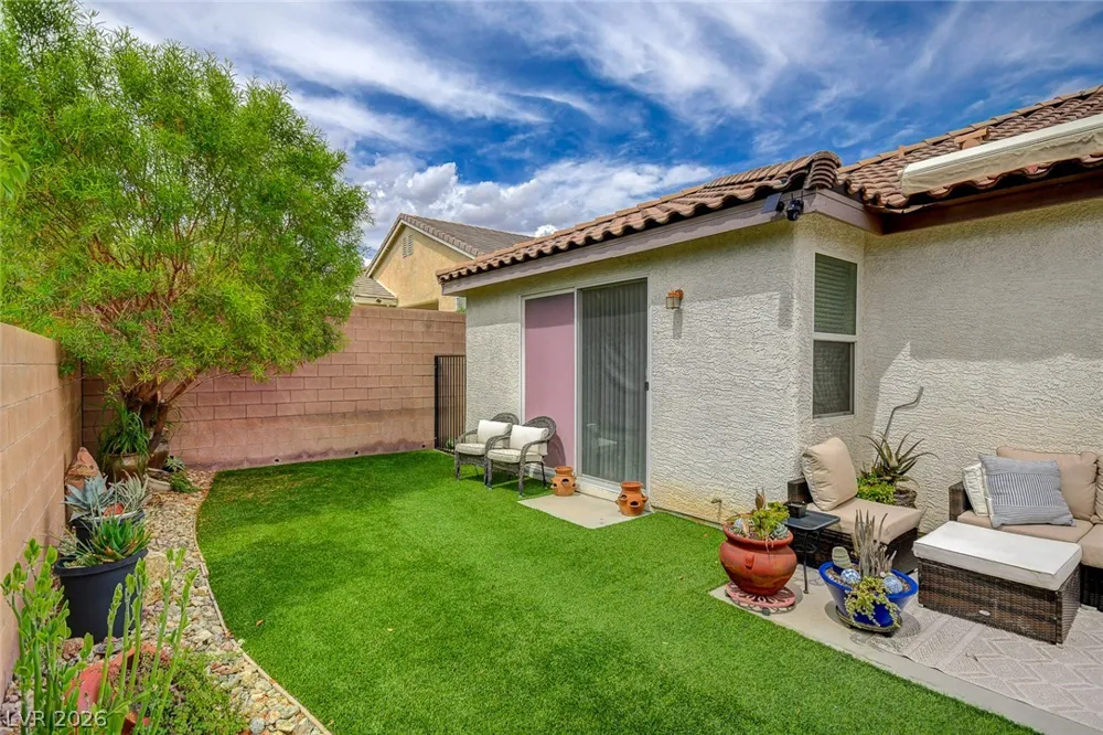 10335 Rugged Mountain Avenue Las Vegas, NV 89166