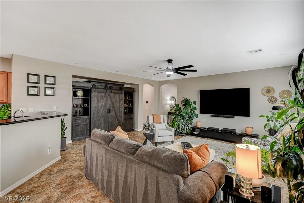 10335 Rugged Mountain Avenue Las Vegas, NV 89166