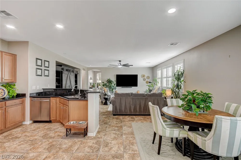 10335 Rugged Mountain Avenue Las Vegas, NV 89166