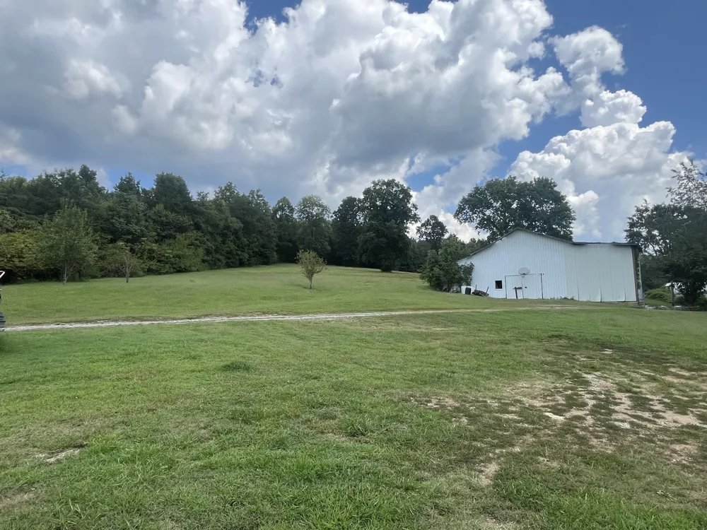 8 Oak Ln Pleasant Shade, TN 37145