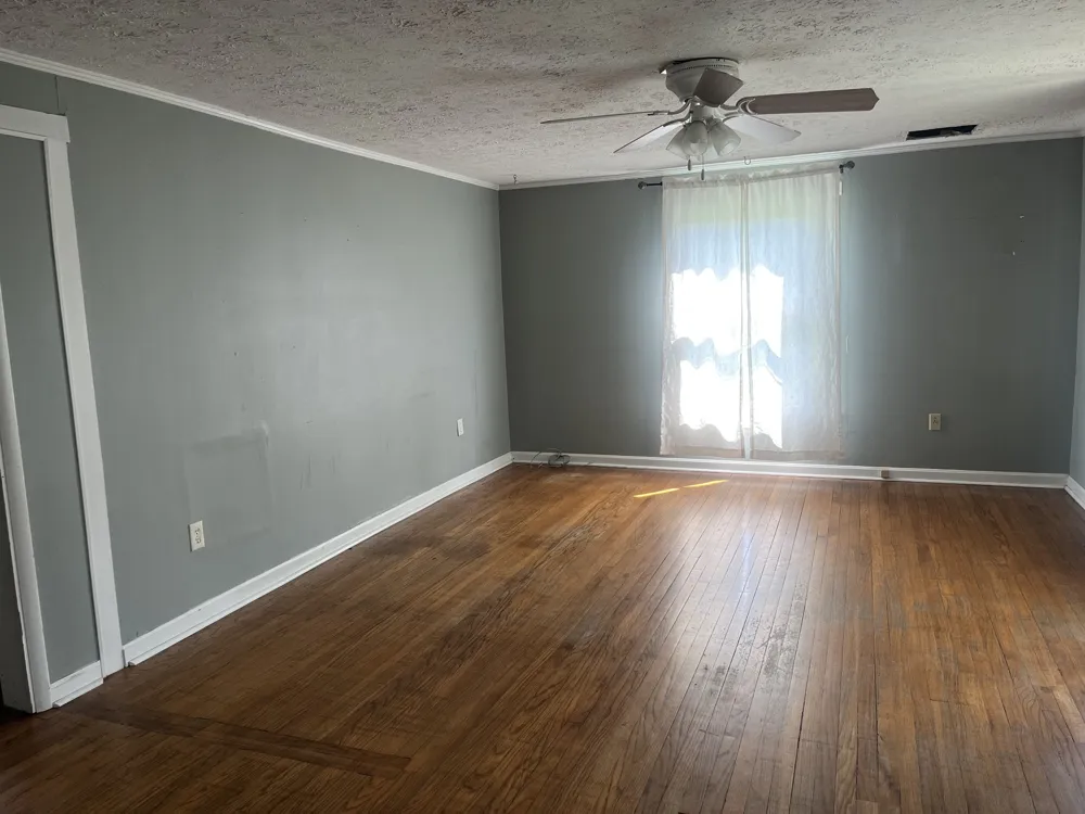8 Oak Ln Pleasant Shade, TN 37145