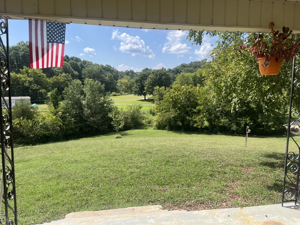 8 Oak Ln Pleasant Shade, TN 37145