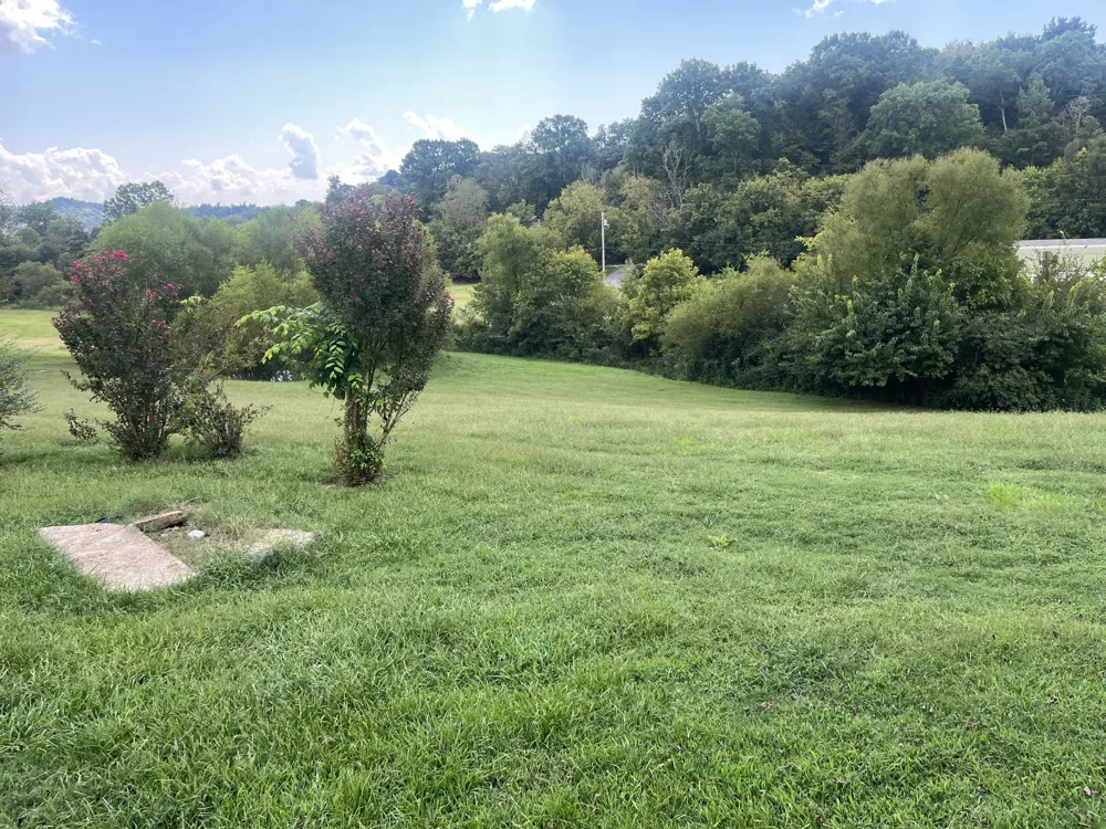 8 Oak Ln Pleasant Shade, TN 37145