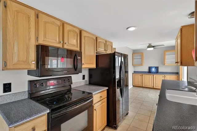 4638 S Kittredge Street Aurora, CO 80015