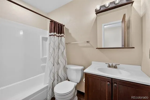 4638 S Kittredge Street Aurora, CO 80015