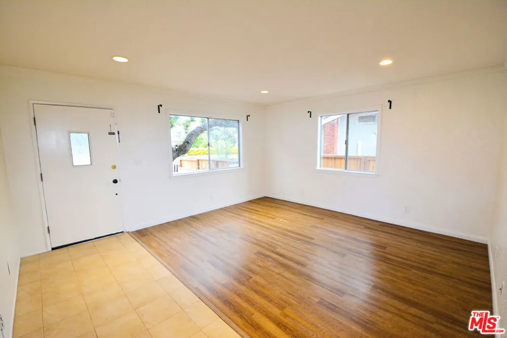 3630 2nd Avenue Glendale, CA 91214