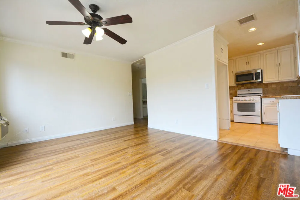 3630 2nd Avenue Glendale, CA 91214