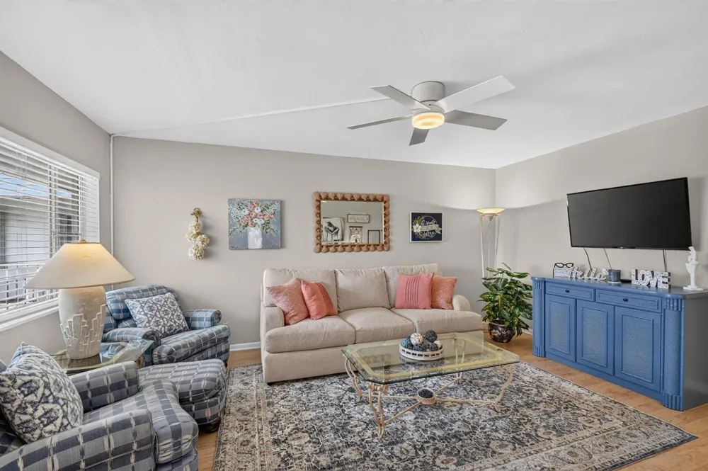 2880 LAKE OSBORNE DRIVE #203 