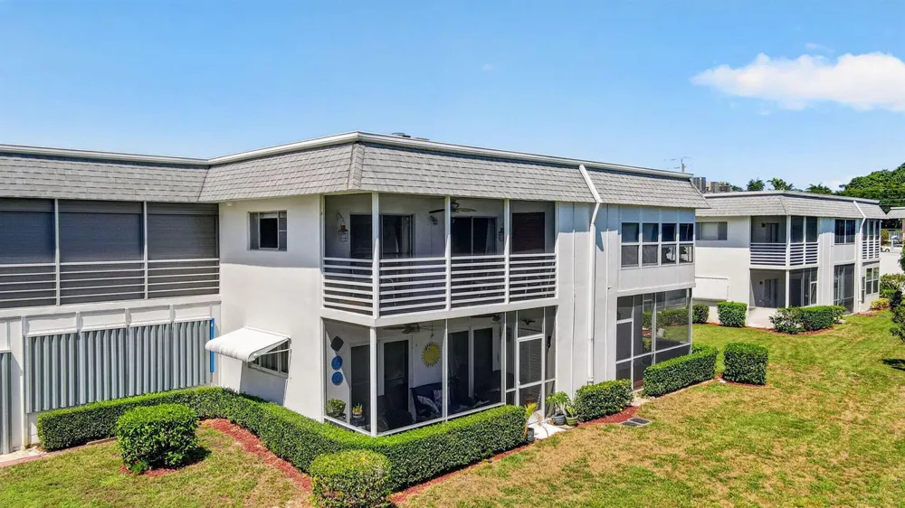 2880 LAKE OSBORNE DRIVE #203 