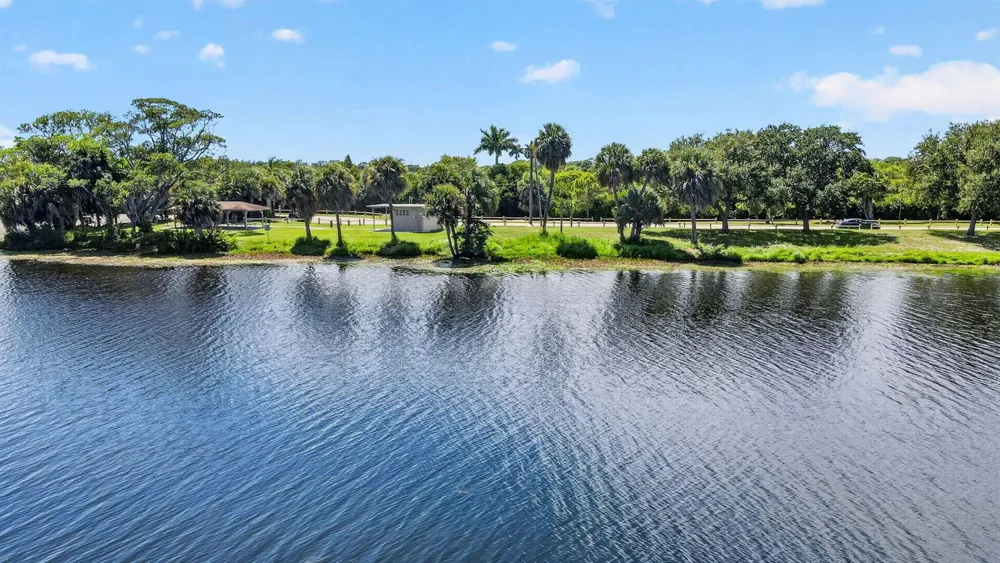 2880 LAKE OSBORNE DRIVE #203 