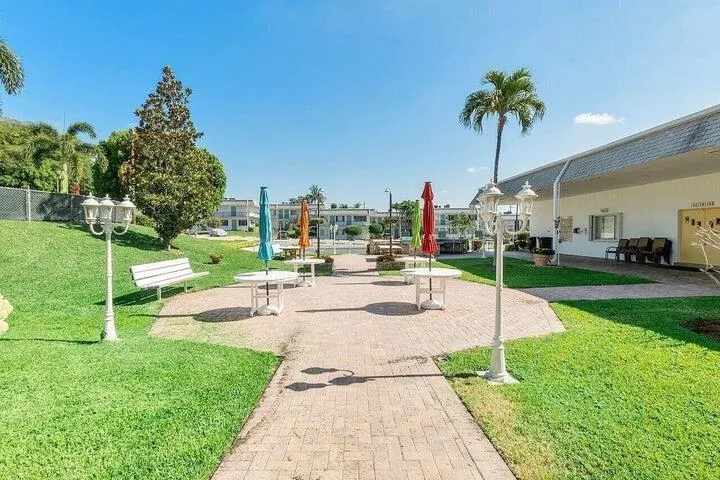 2880 LAKE OSBORNE DRIVE #203 