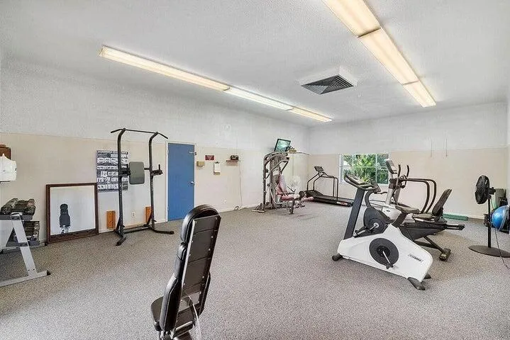 2880 LAKE OSBORNE DRIVE #203 
