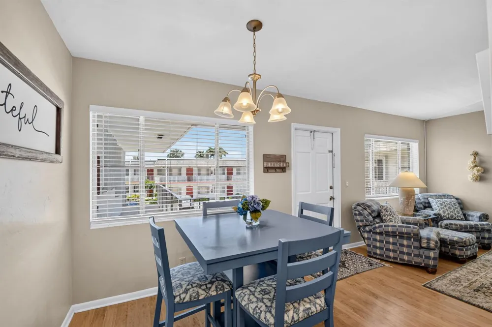 2880 LAKE OSBORNE DRIVE #203 