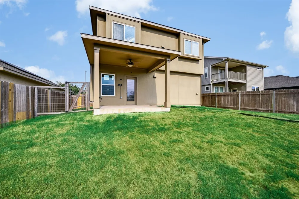 16309 Fetching Avenue Manor, TX 78653