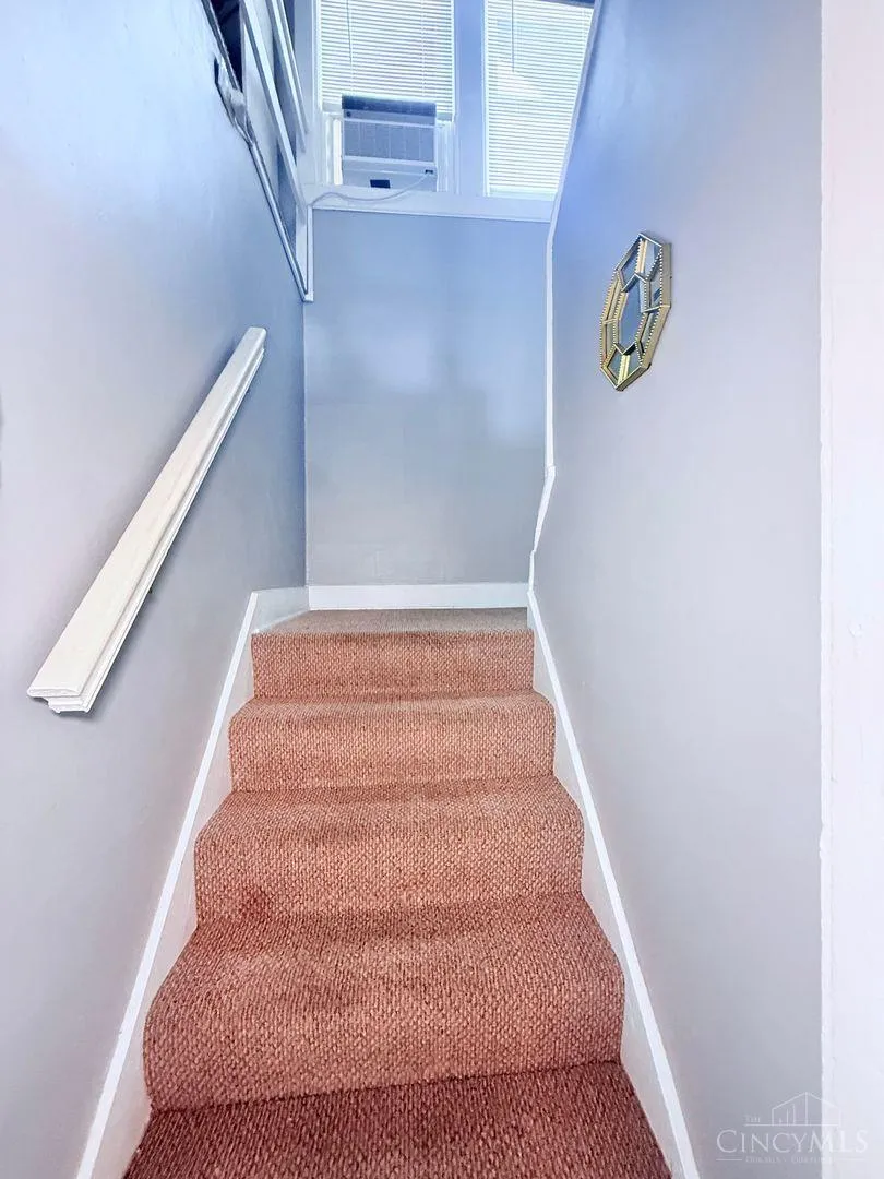 1610 Clarewood Avenue Cincinnati, OH 45207