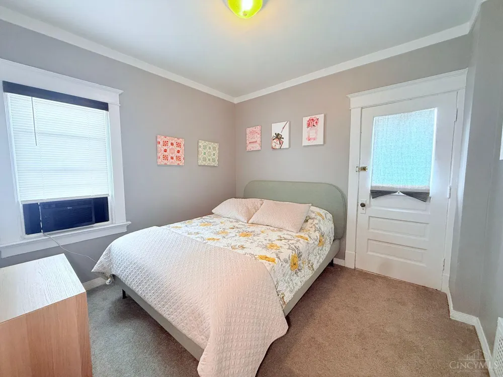 1610 Clarewood Avenue Cincinnati, OH 45207