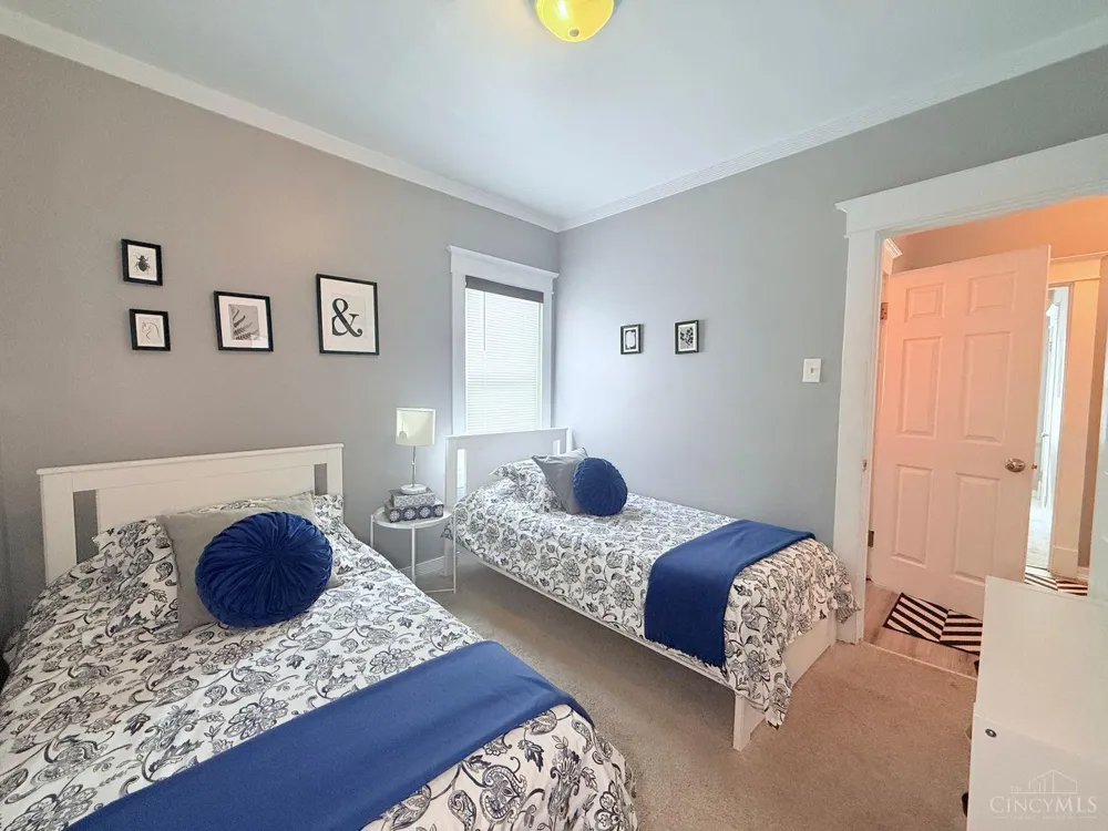 1610 Clarewood Avenue Cincinnati, OH 45207