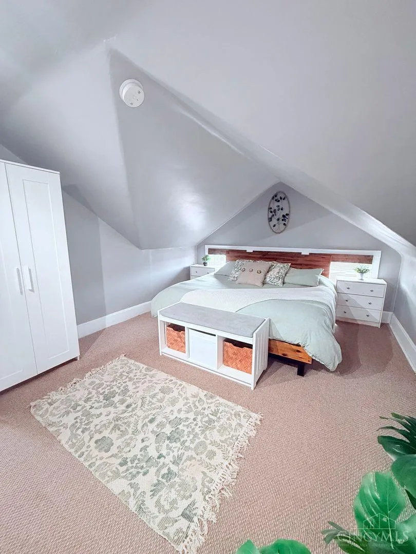 1610 Clarewood Avenue Cincinnati, OH 45207