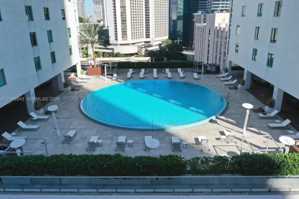 55 SE 6th St #4305 Miami, FL 33131