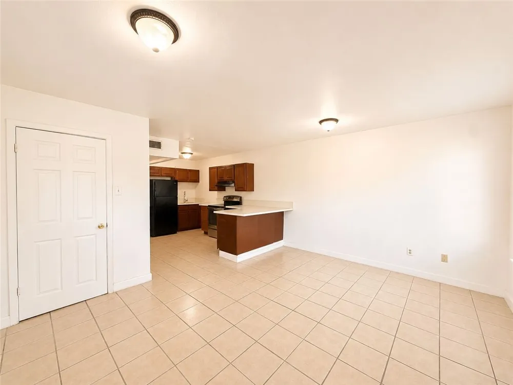 1004 Austin Street #5 Portland, TX 78374