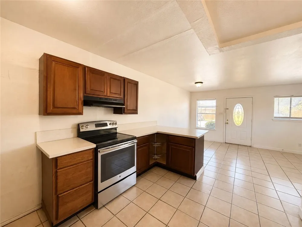 1004 Austin Street #5 Portland, TX 78374