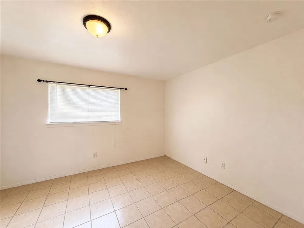 1004 Austin Street #5 Portland, TX 78374