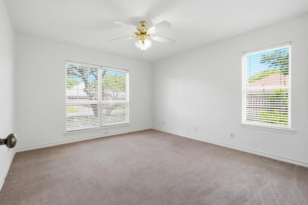 402 Augusta Dr Rockport, TX 78382