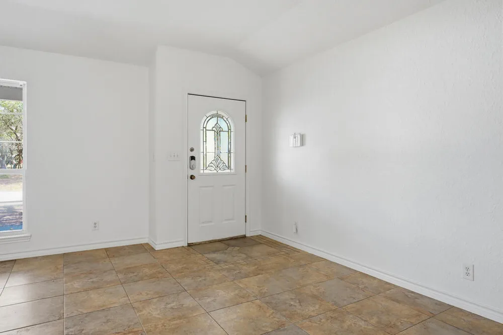 402 Augusta Dr Rockport, TX 78382