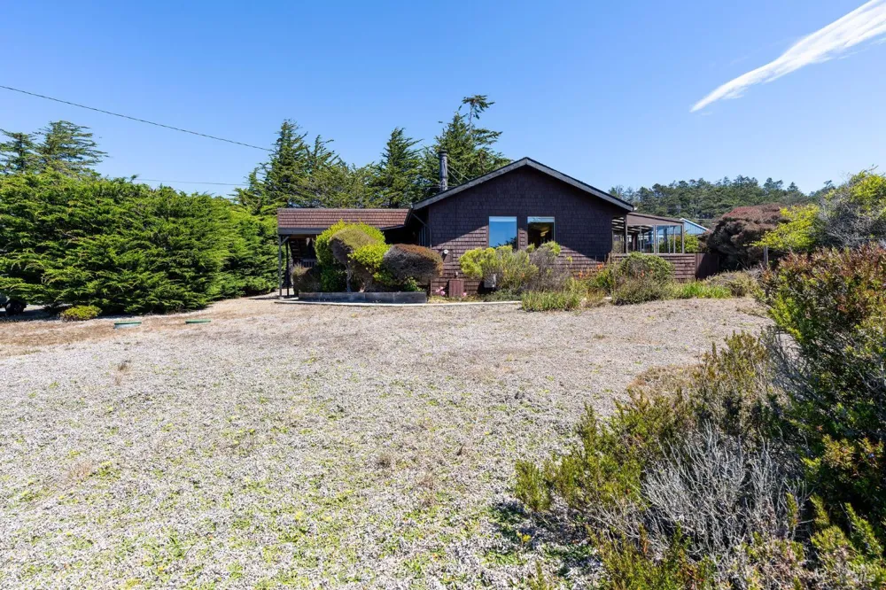 47045 Westward Ho Road Gualala, CA 95445
