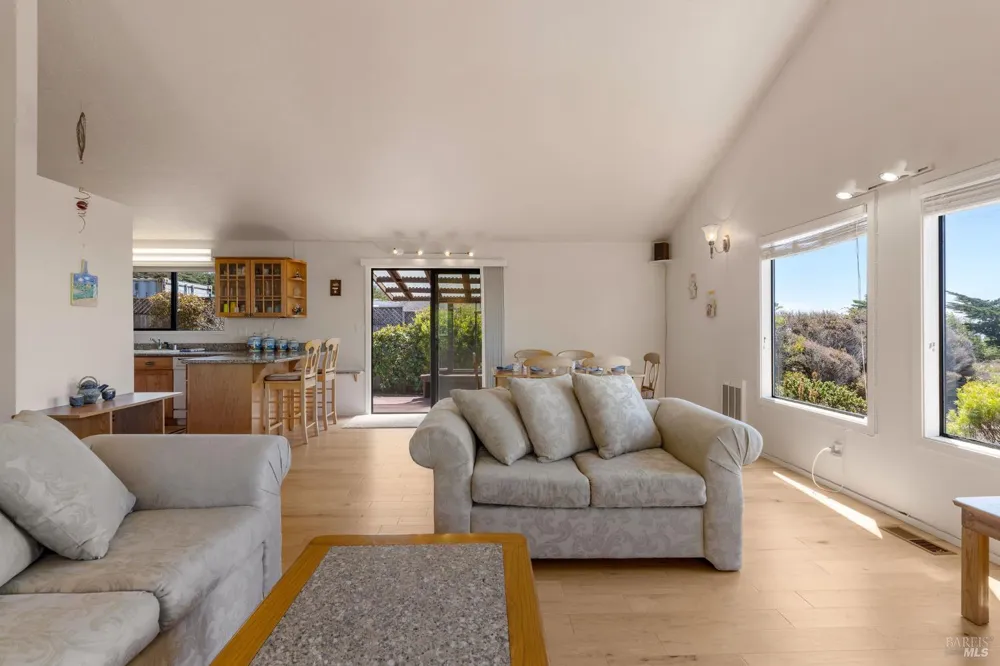 47045 Westward Ho Road Gualala, CA 95445