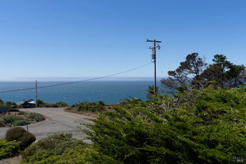 47045 Westward Ho Road Gualala, CA 95445