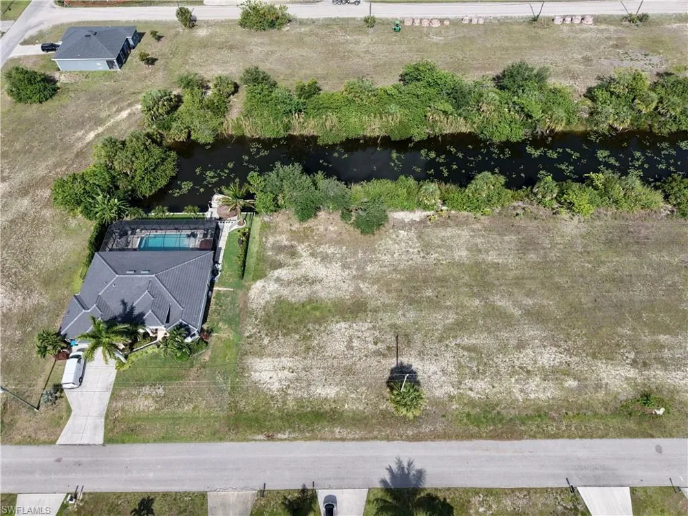 2007 NE 18th Place Cape Coral, FL 33909