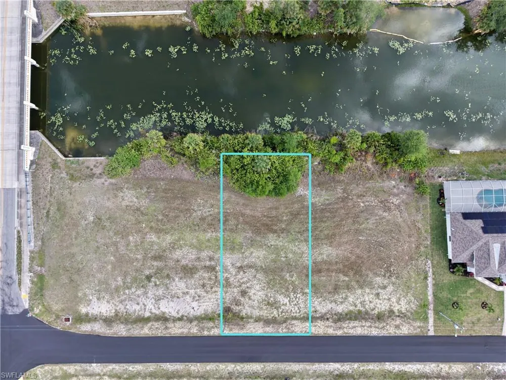 1404 NE 23rd Terrace Cape Coral, FL 33909