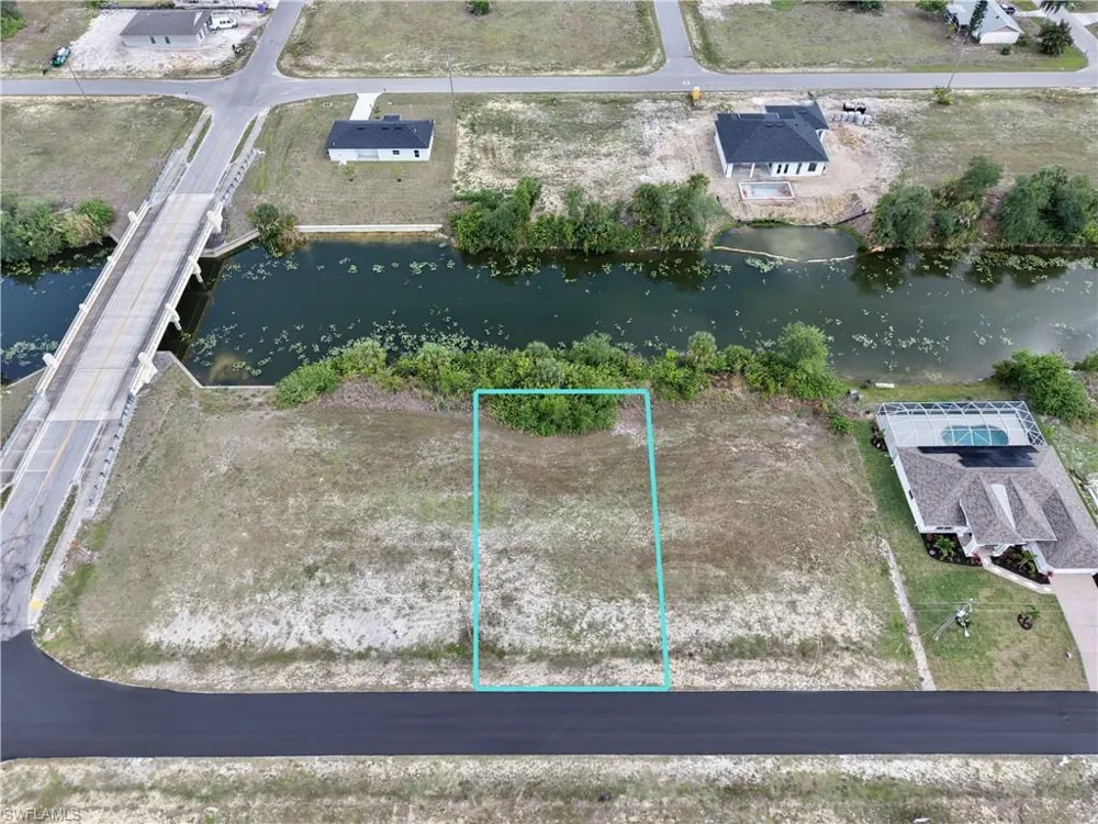 1404 NE 23rd Terrace Cape Coral, FL 33909