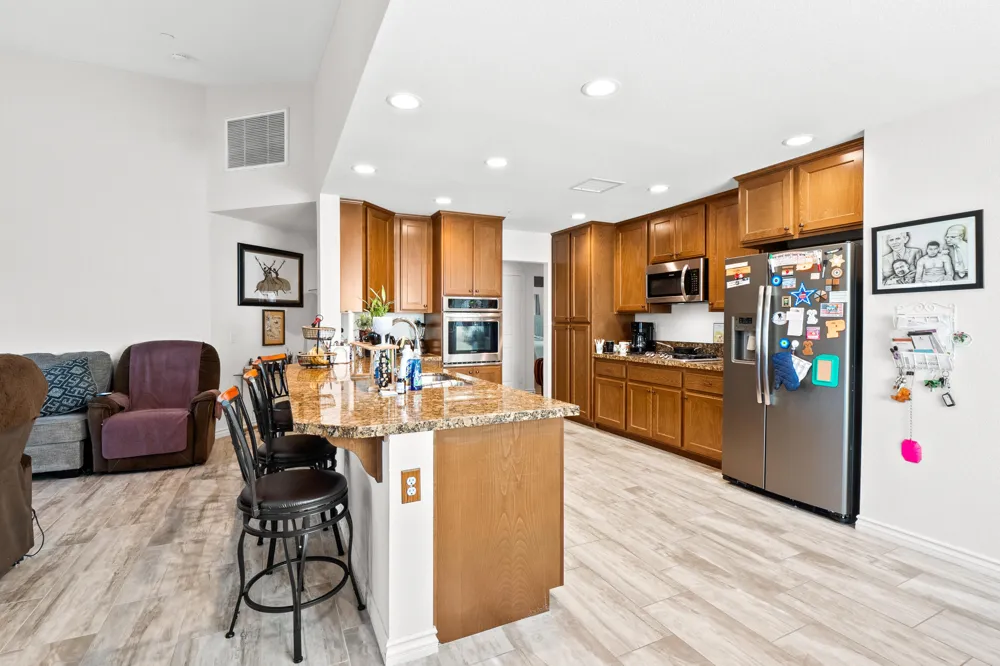 43941 W 59th Street Lancaster, CA 93536