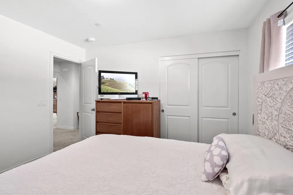 43941 W 59th Street Lancaster, CA 93536